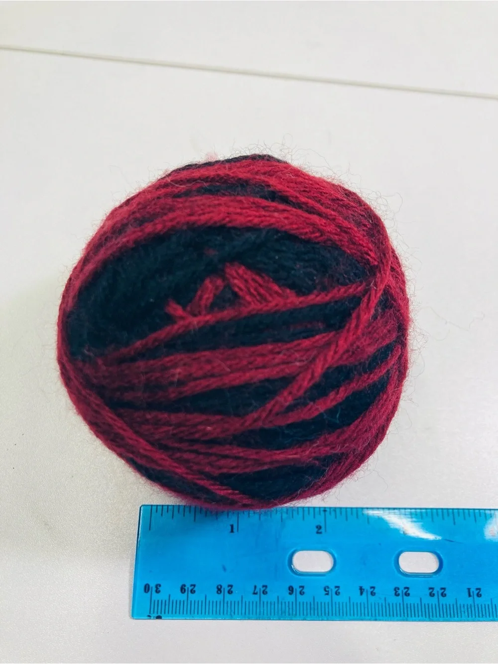 Bargain Yarn: 55g / 1.94 oz Red and Black Wool Yarn Ball Untagged